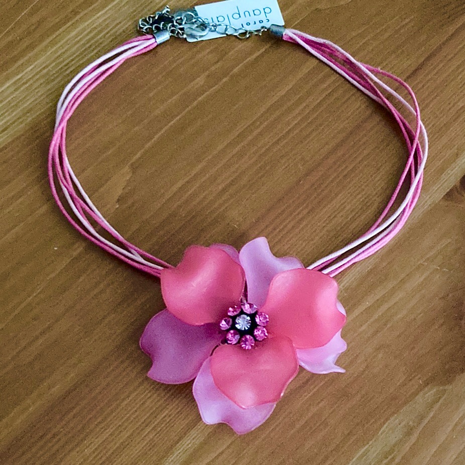 Vintage Carol Dauplaise Pink Flower Pendant On Cord Necklace Nwt 50$